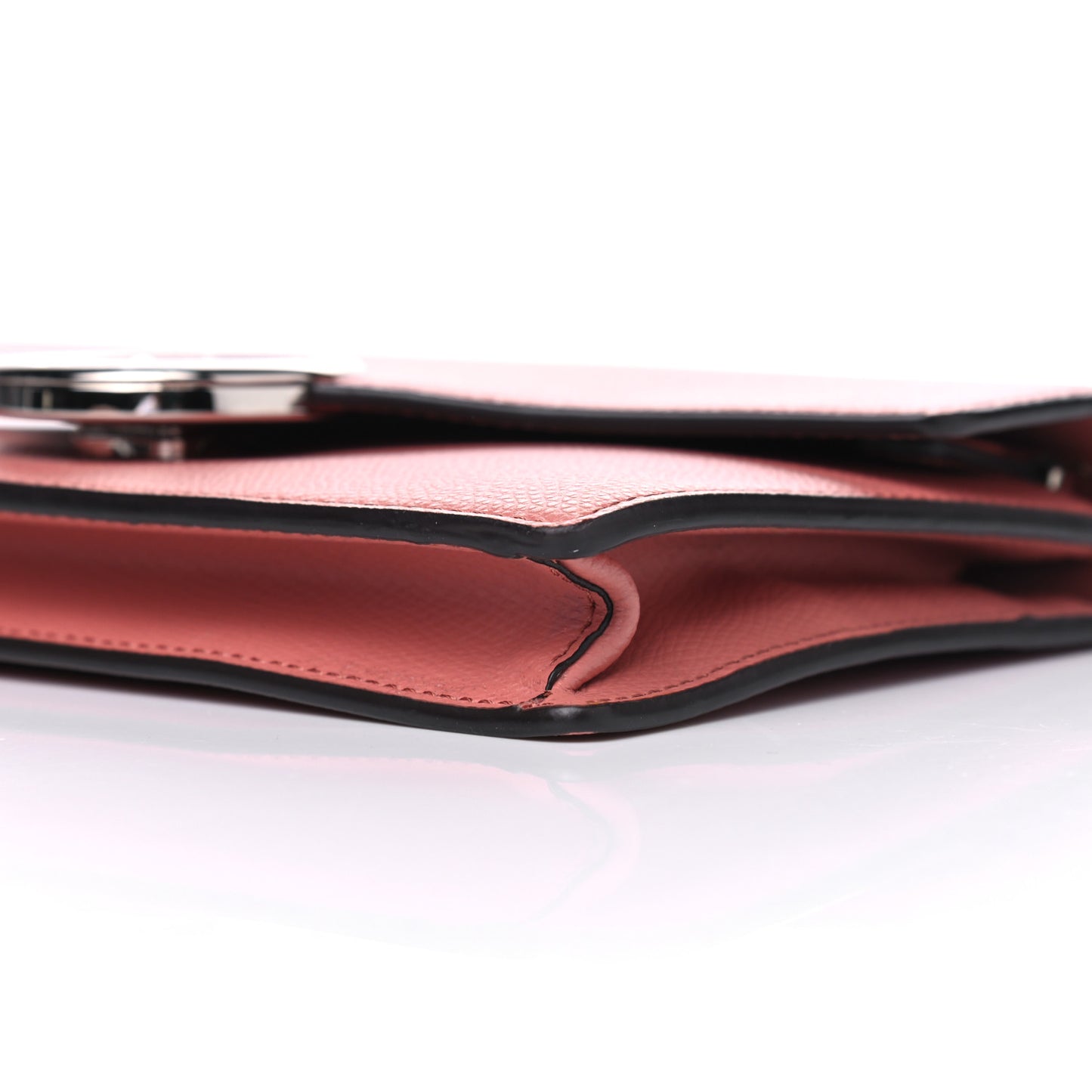 Vitello Cruise F is Fendi Medium Envelope Wallet on Chain Macaron