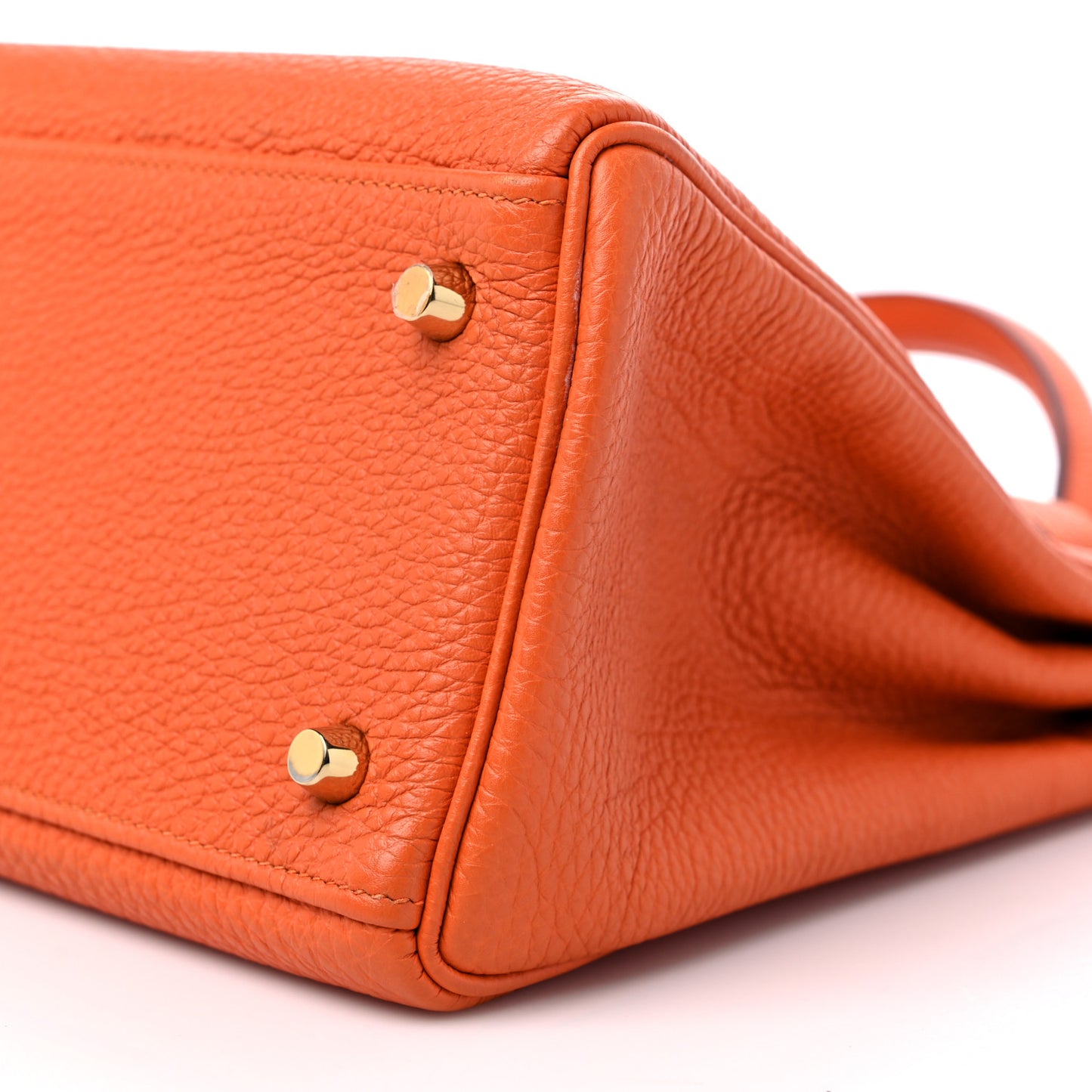 Togo Kelly Retourne 32 Orange
