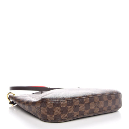 Louis Vuitton Damier Ebene South Bank Besace 4 of 8