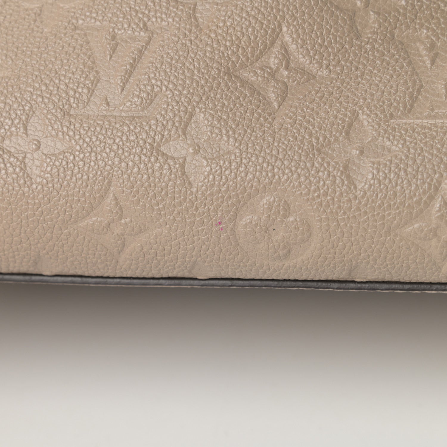 Louis Vuitton Empreinte Maida Hobo Tourterelle 17 of 23