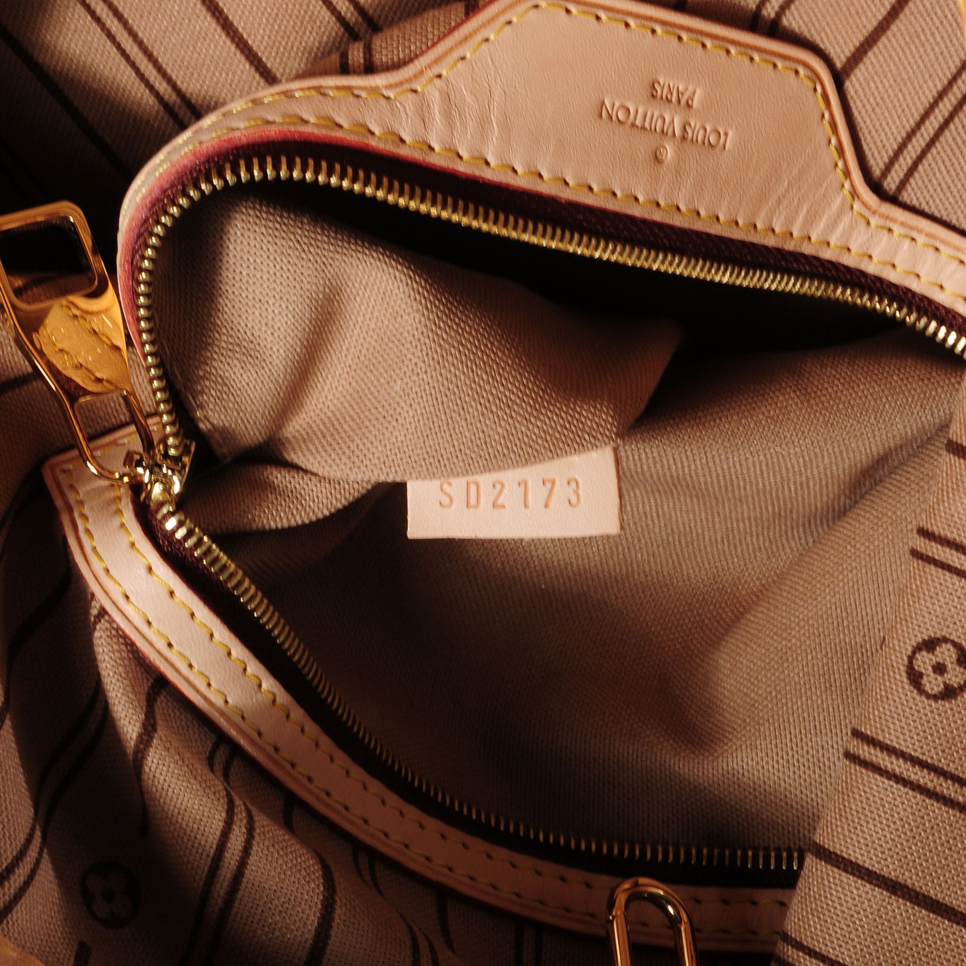 Louis Vuitton Monogram Delightful MM 7 of 7