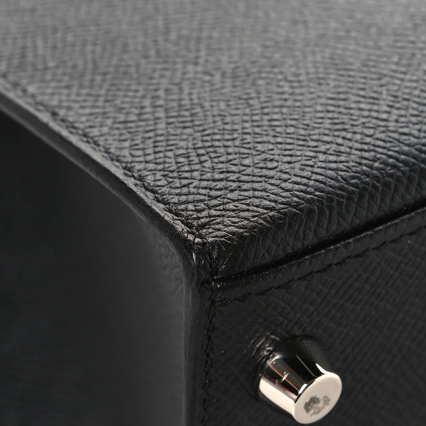 Epsom Kelly Sellier 28 Black