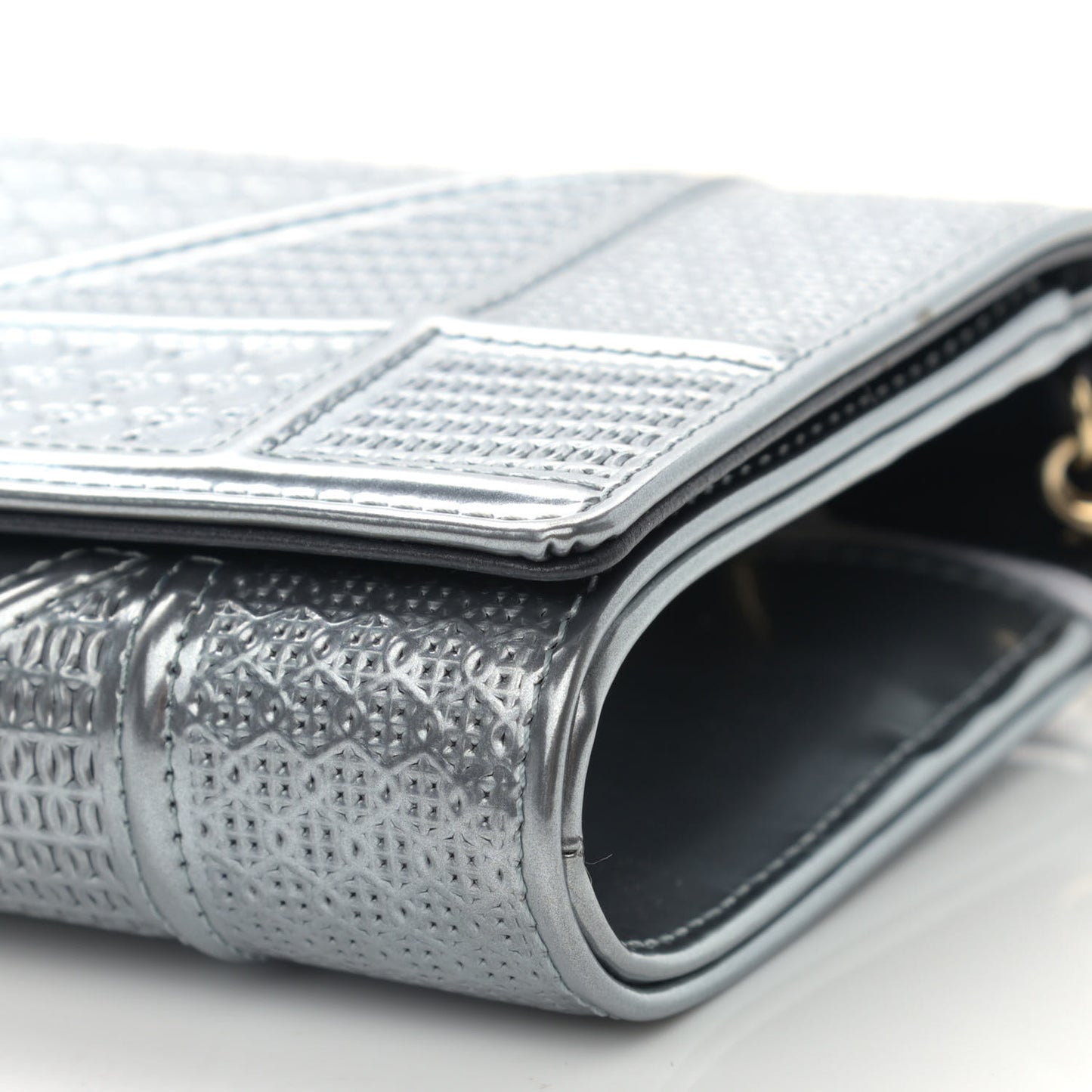 Metallic Patent Micro-Cannage Diorama Croisiere Chain Wallet Silver