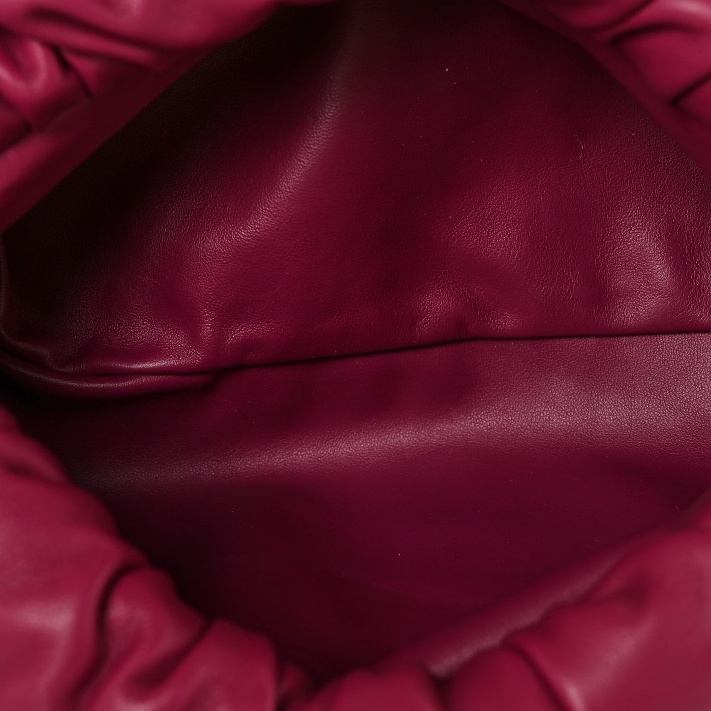Calfskin The Pouch Chain Cinnabar