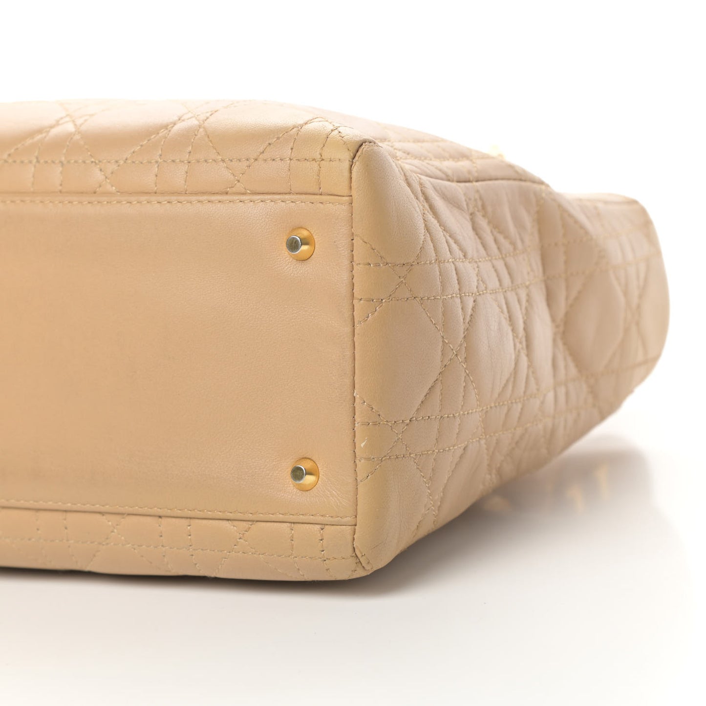 Lambskin Cannage Medium Lady Dior Beige