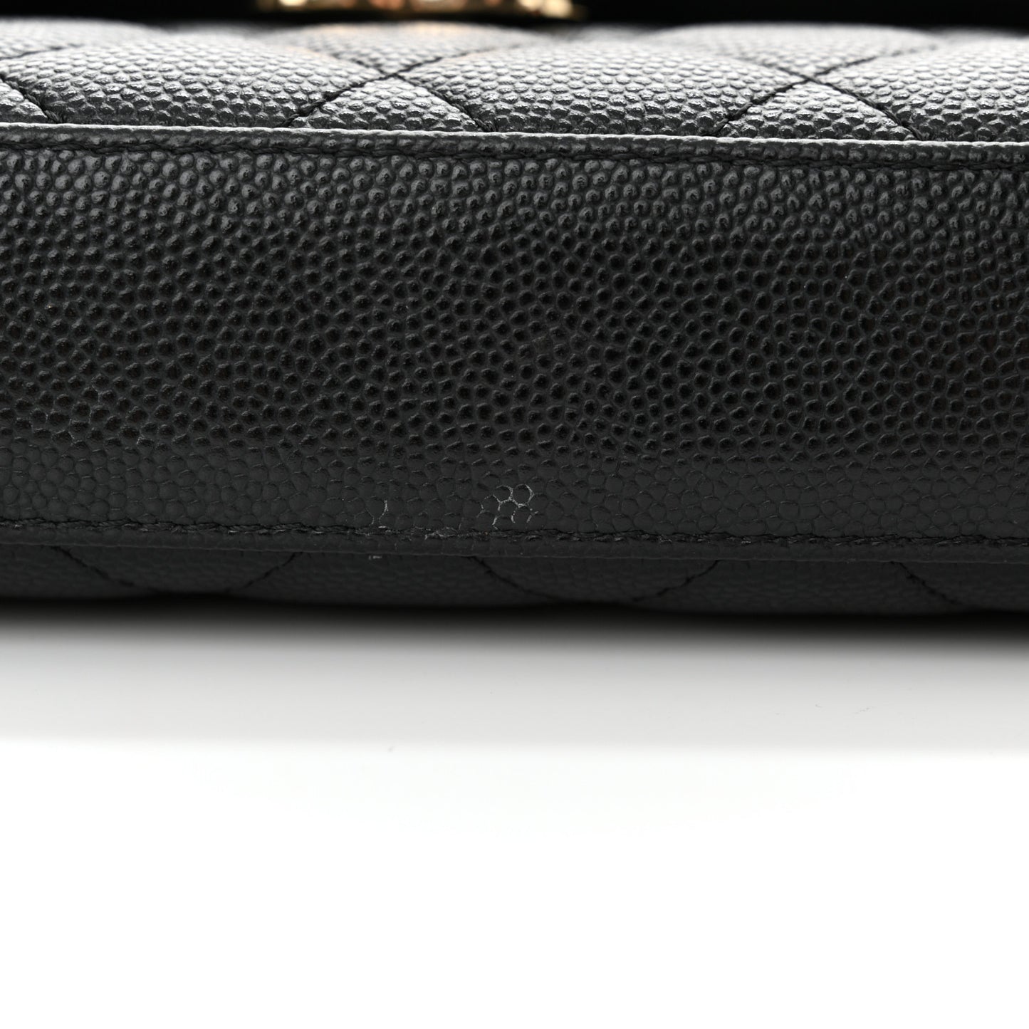 Caviar Quilted Chain Match Top Handle Phone Holder With Chain Black