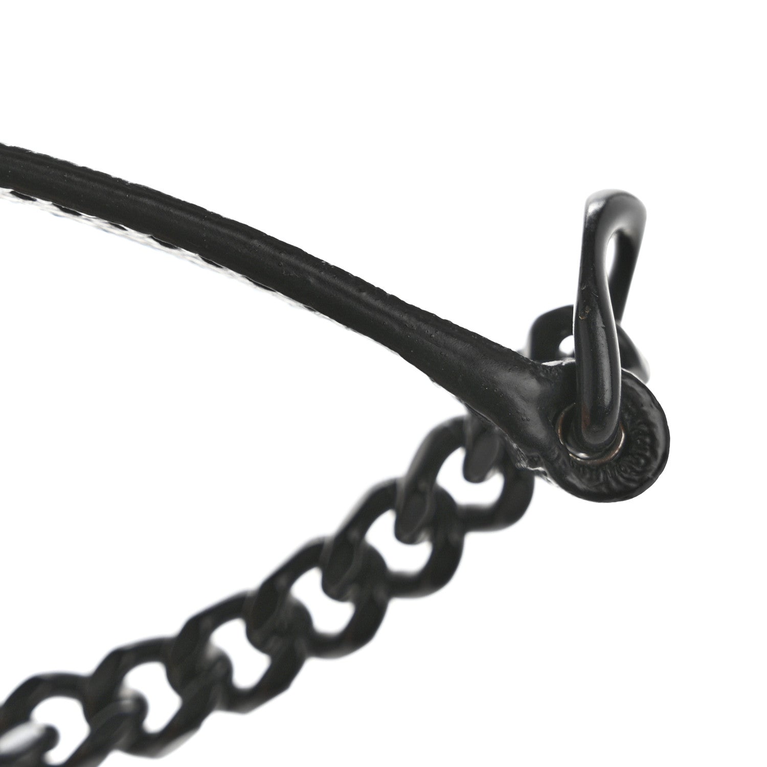 Saint Laurent Grain De Poudre Matelasse Chevron Monogram Monochrome Envelope Chain Wallet Black 12 of 12