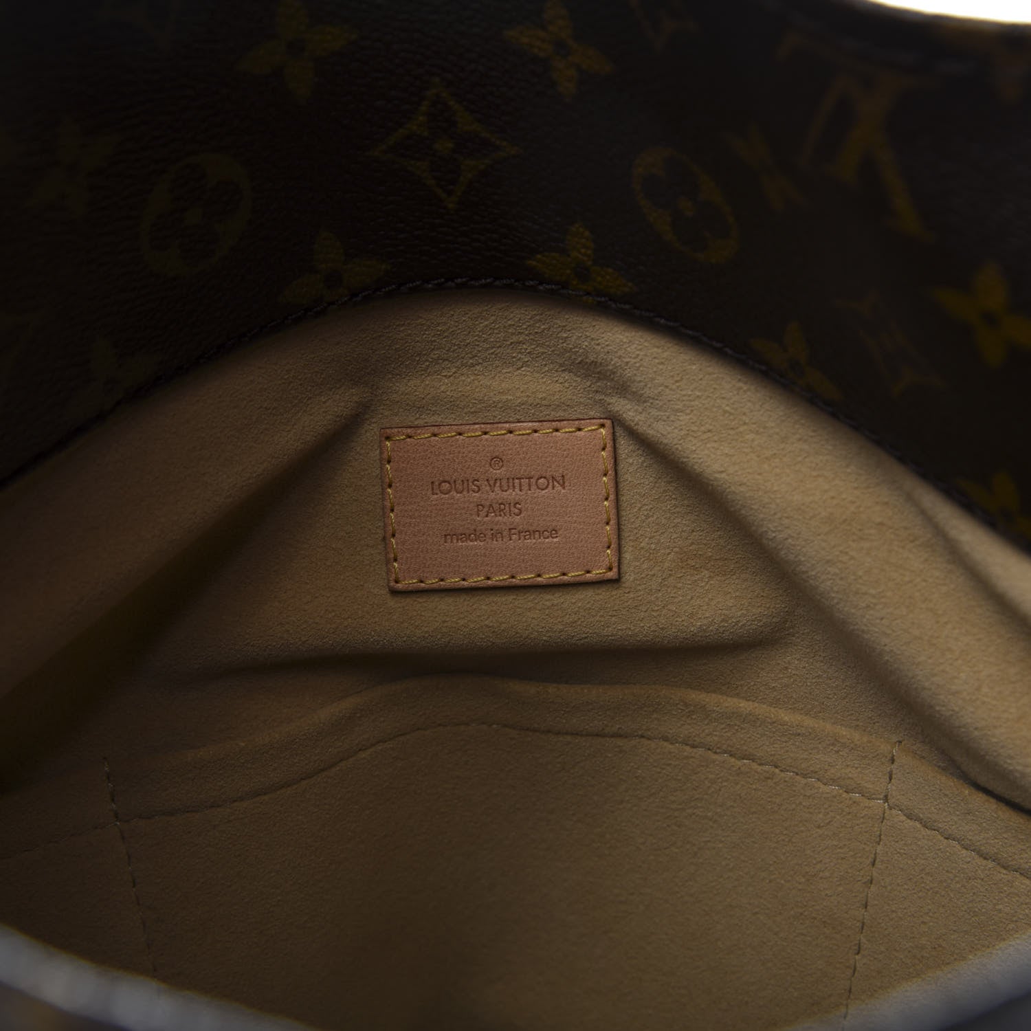 Louis Vuitton Monogram Artsy MM 8 of 10