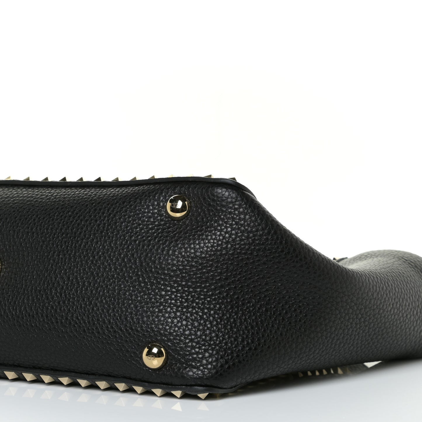 Pebbled Calfskin Medium Rockstud Tote Black