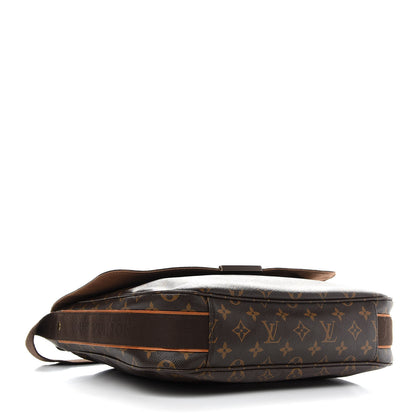 Louis Vuitton Monogram Beaubourg MM Messenger Bag 4 of 10