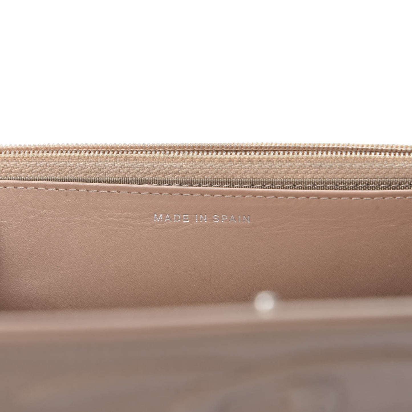 Caviar Timeless CC Wallet on Chain WOC Beige