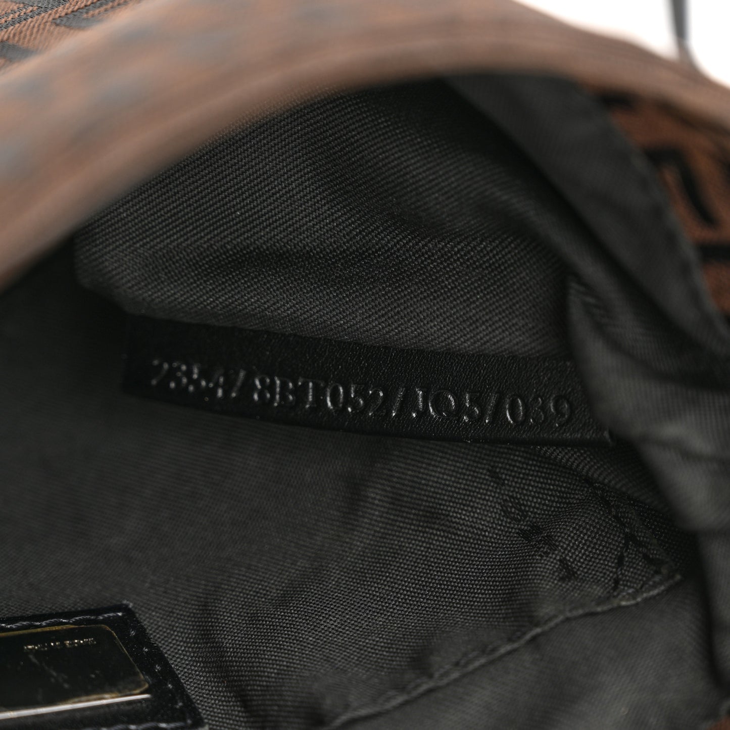 Zucchino Vitello Baguette Crossbody Tobacco Moro