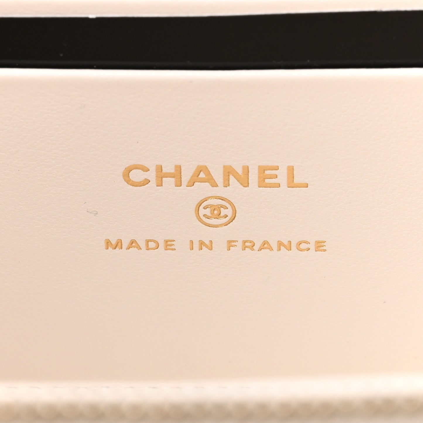Caviar Quilted Enamel Coco Casino Small Vanity Case With Chain White