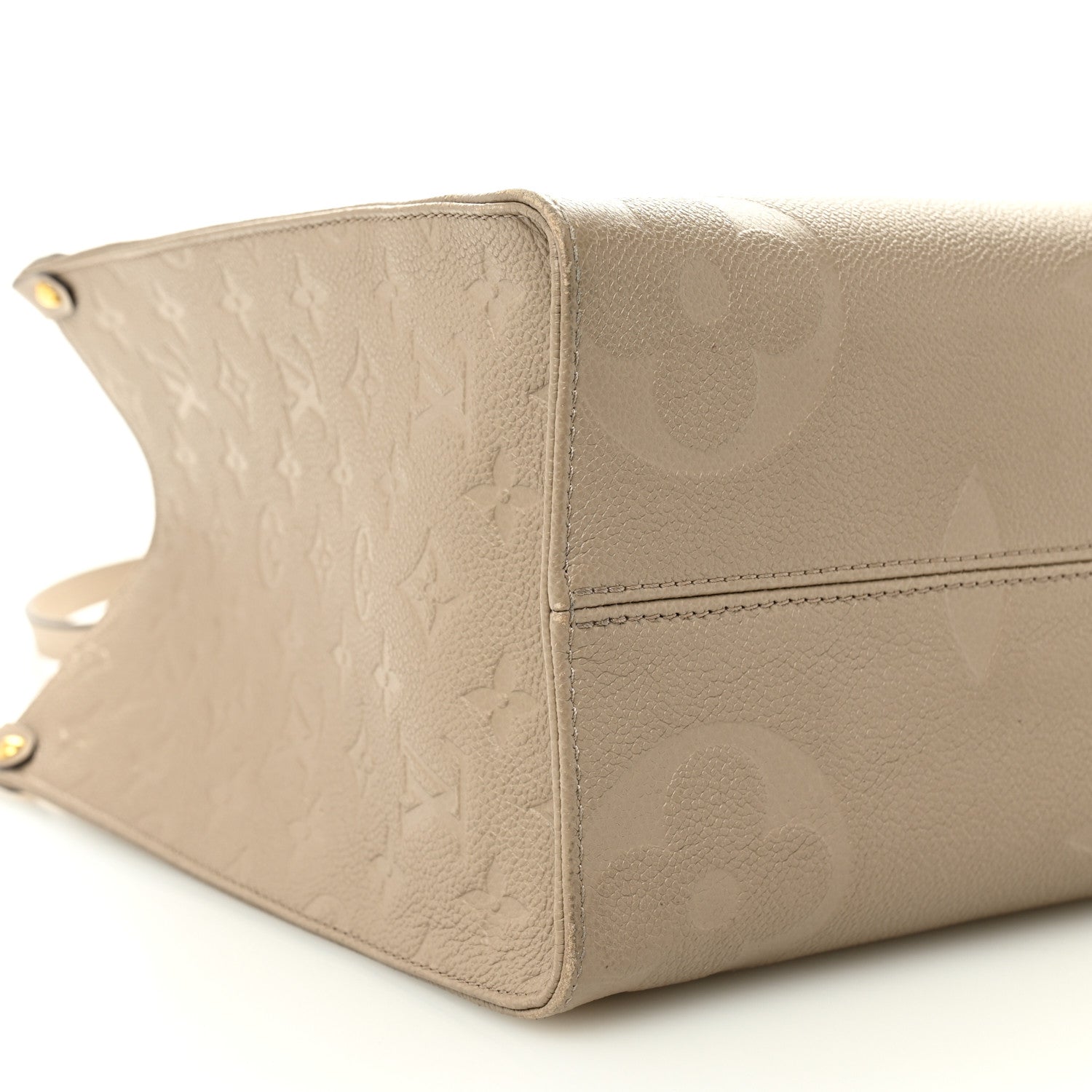 Louis Vuitton Empreinte Monogram Giant Onthego MM Tourterelle 7 of 9