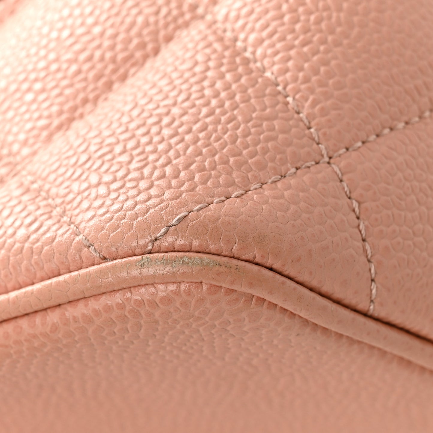 Caviar Quilted Medallion Tote Light Pink