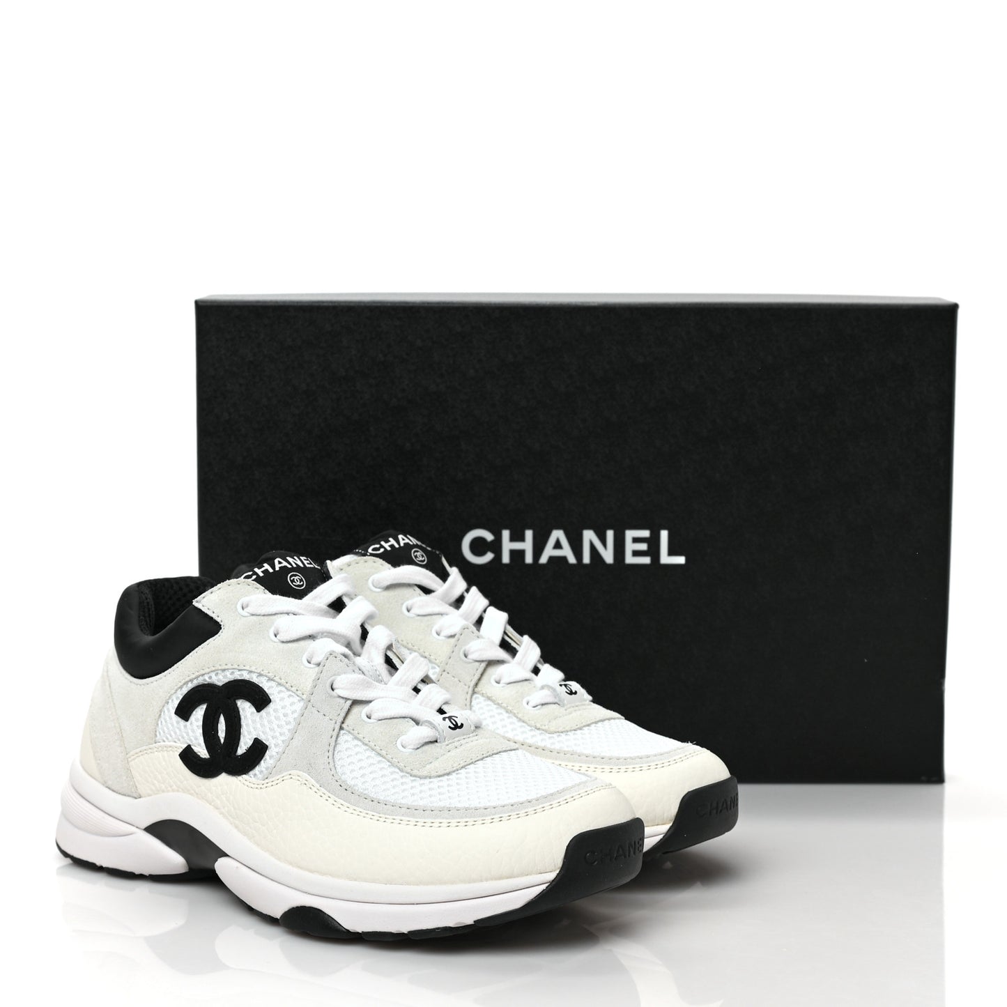 Mesh Suede Calfskin Grained Calfskin Womens CC Sneakers 37 White Black