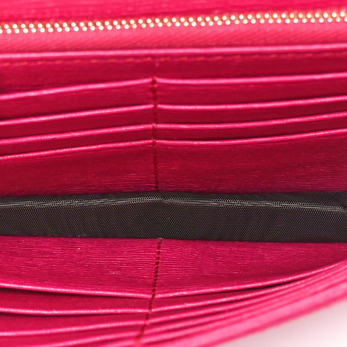 Textured Calfskin Medium Betty Chain Wallet Blossom