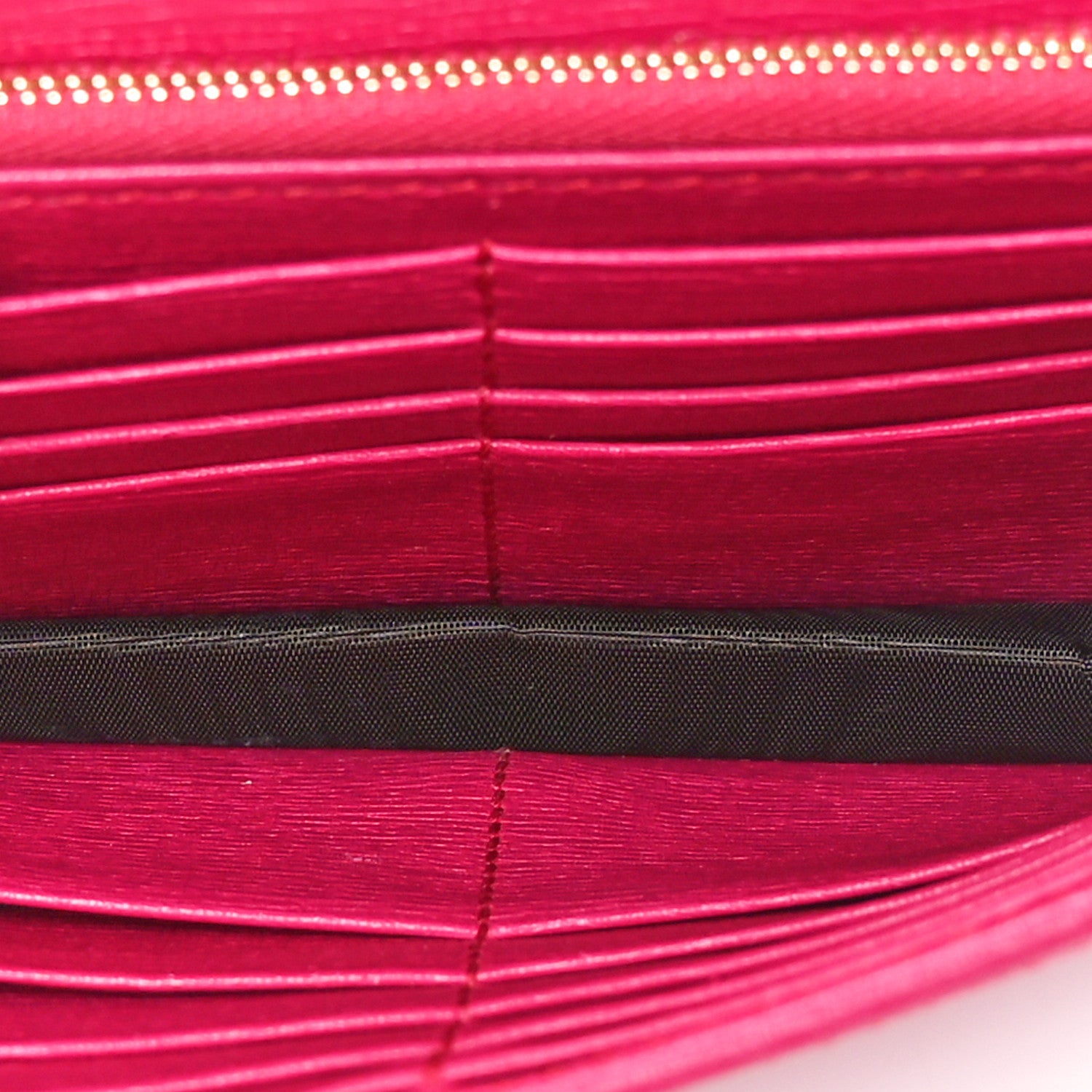 Gucci Textured Calfskin Medium Betty Chain Wallet Blossom 5 of 11