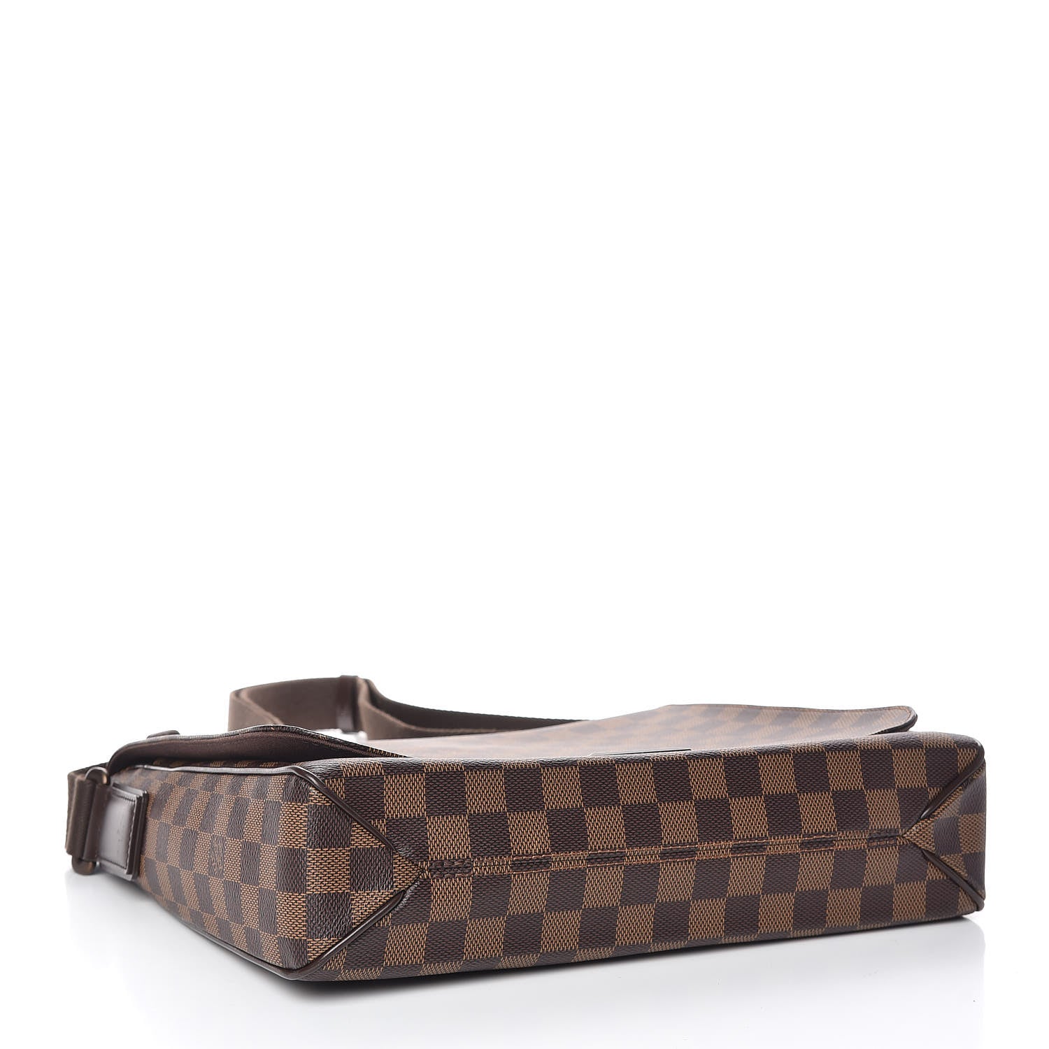 Louis Vuitton Damier Ebene District MM 4 of 9
