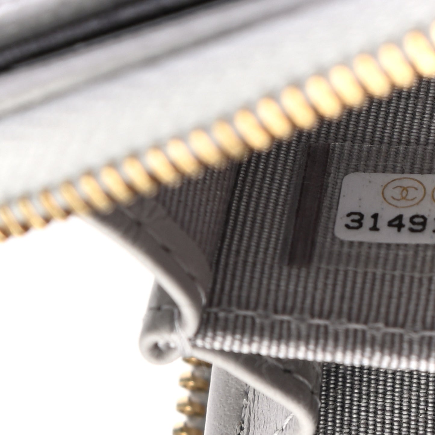 Caviar Quilted Zip Coin Purse Grey