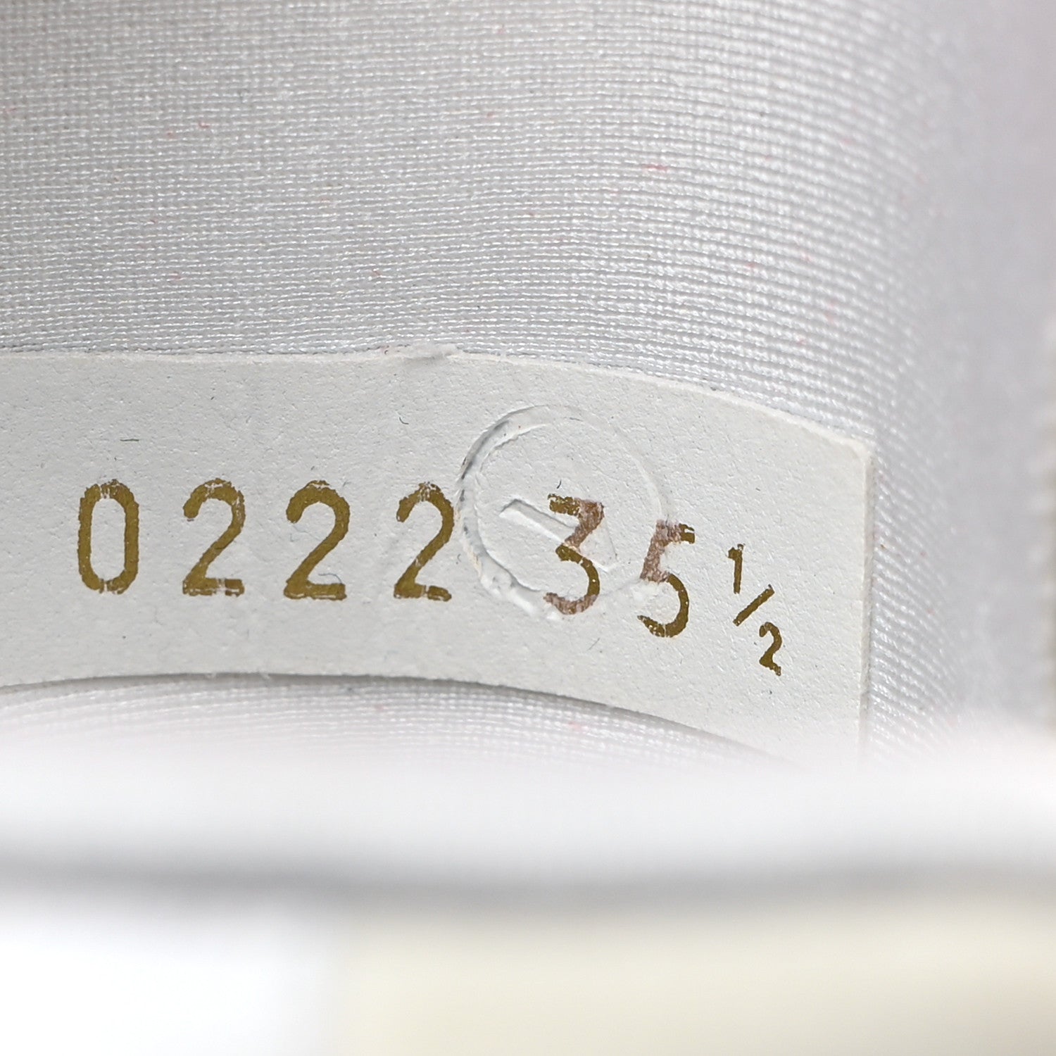 Louis Vuitton Monogram Calfskin Run 55 Sneakers 35.5 White 9 of 9