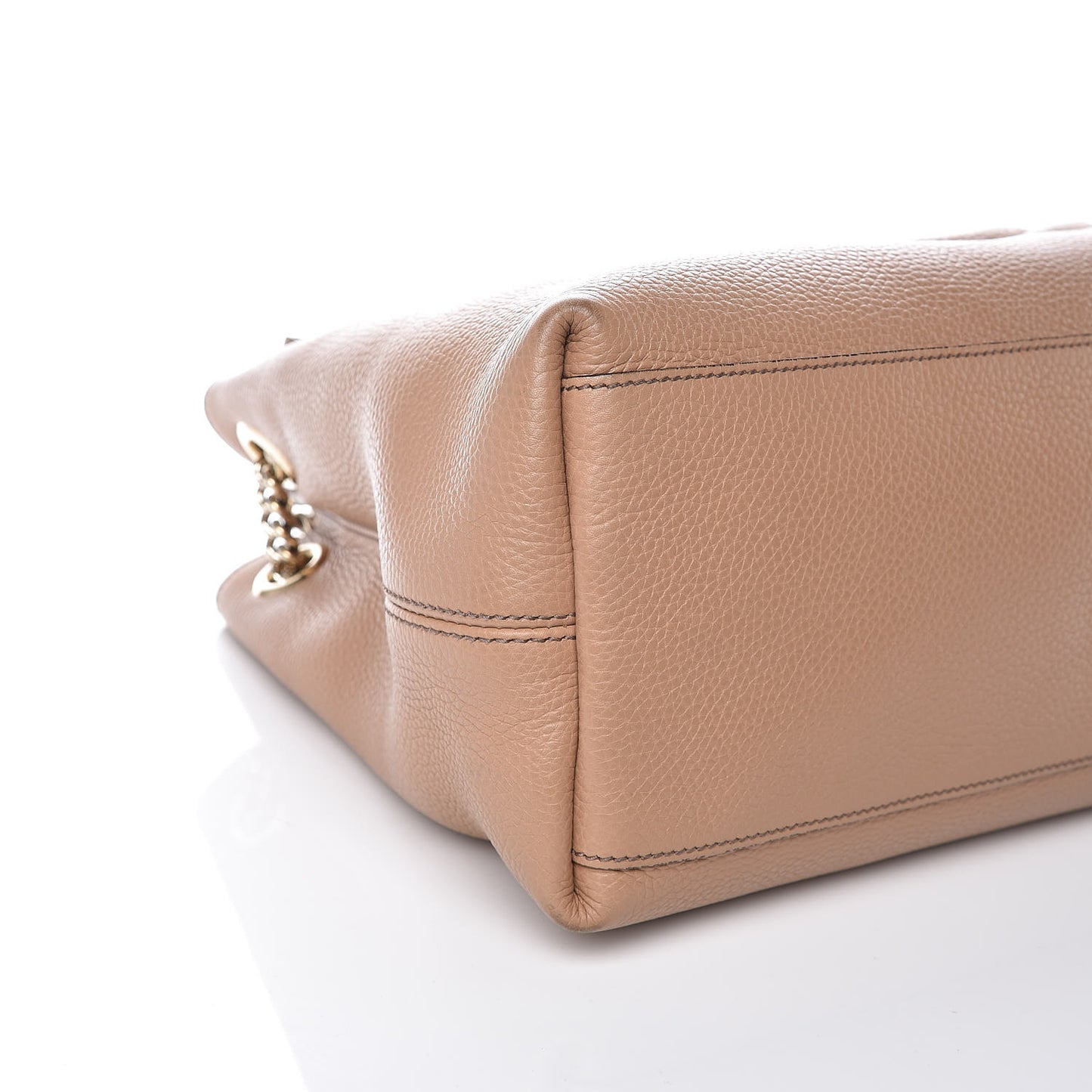 Pebbled Calfskin Medium Soho Chain Shoulder Bag Camelia