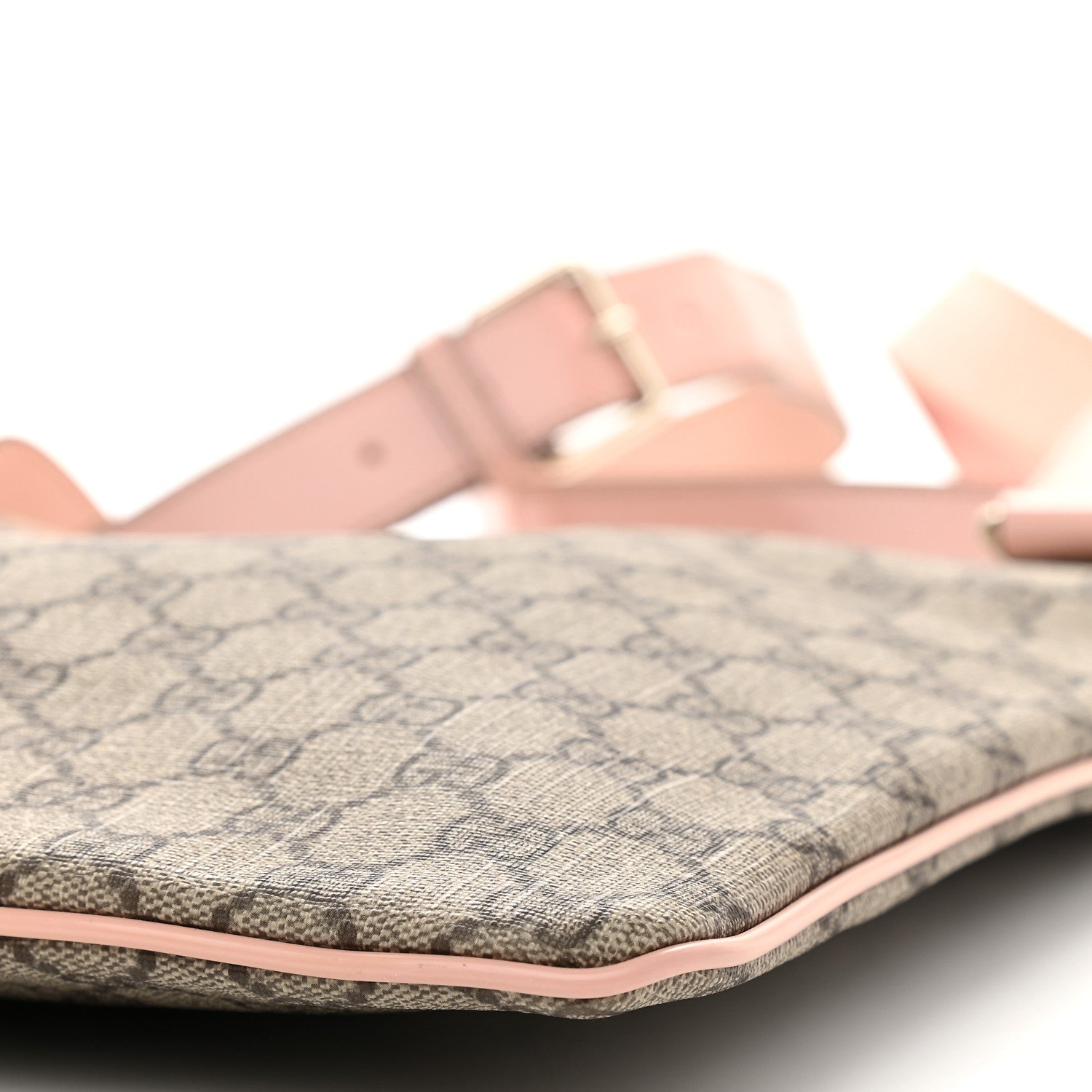 Gucci GG Supreme Monogram Medium Flat Messenger Bag Light Pink 9 of 9