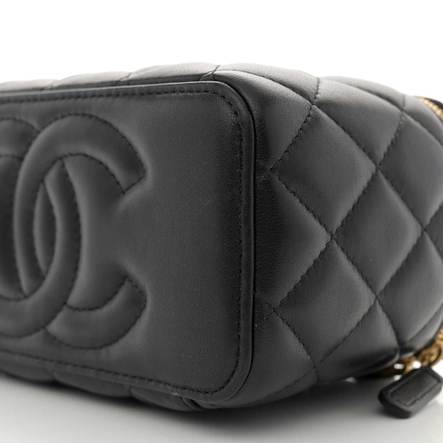 Chanel Lambskin Enamel Pearl Quilted Small Charm Me Vanity Case With Chain Black 10 of 10