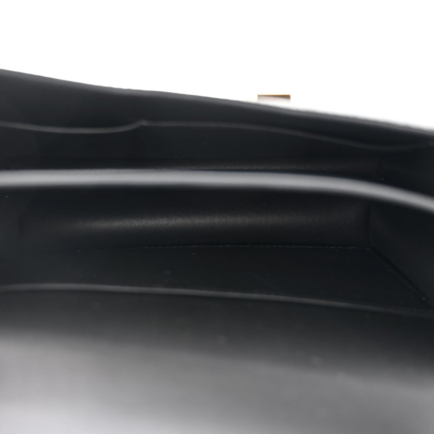 Epsom Constance 18 Black