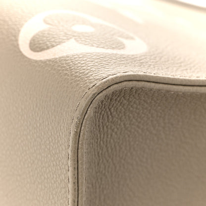Louis Vuitton Empreinte Monogram Giant Onthego MM Tourterelle Creme 10 of 13