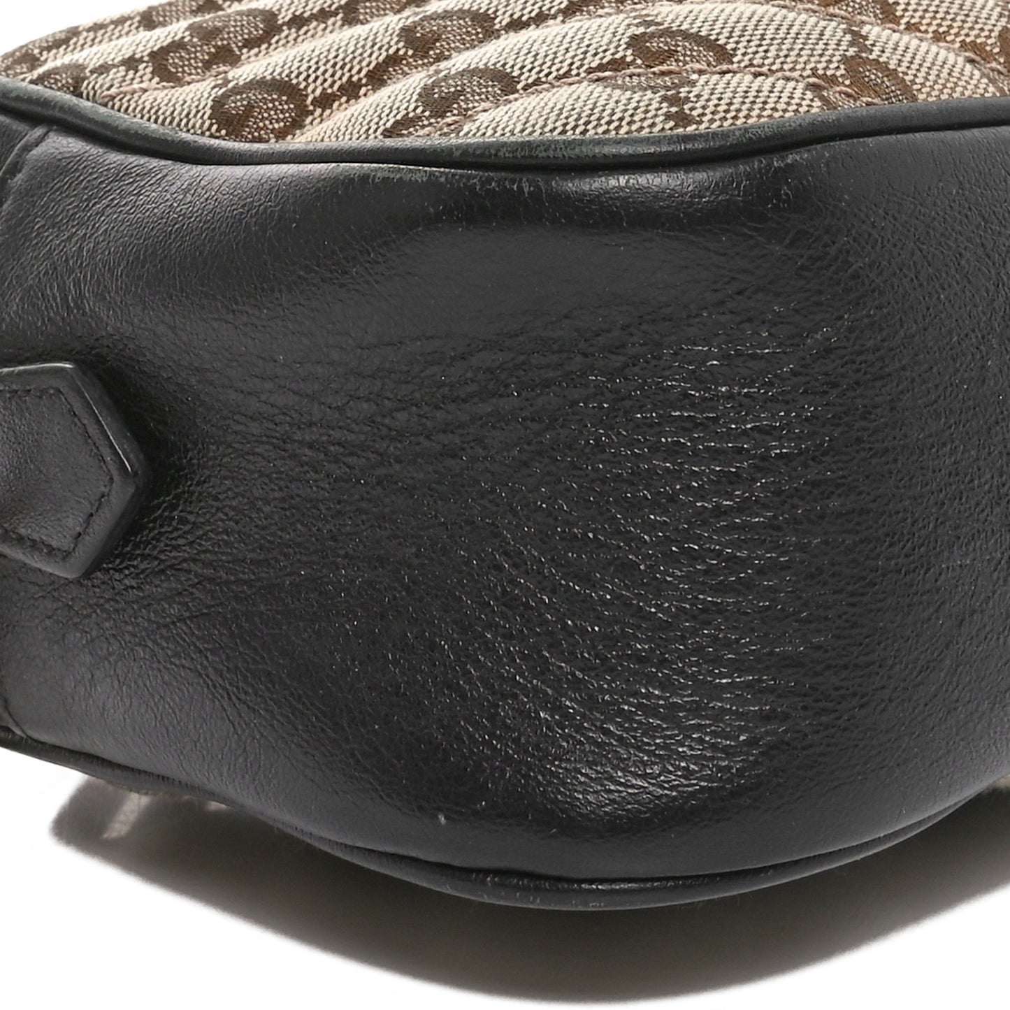 Monogram Matelasse Diagonal Small GG Marmont Chain Shoulder Bag Beige Black