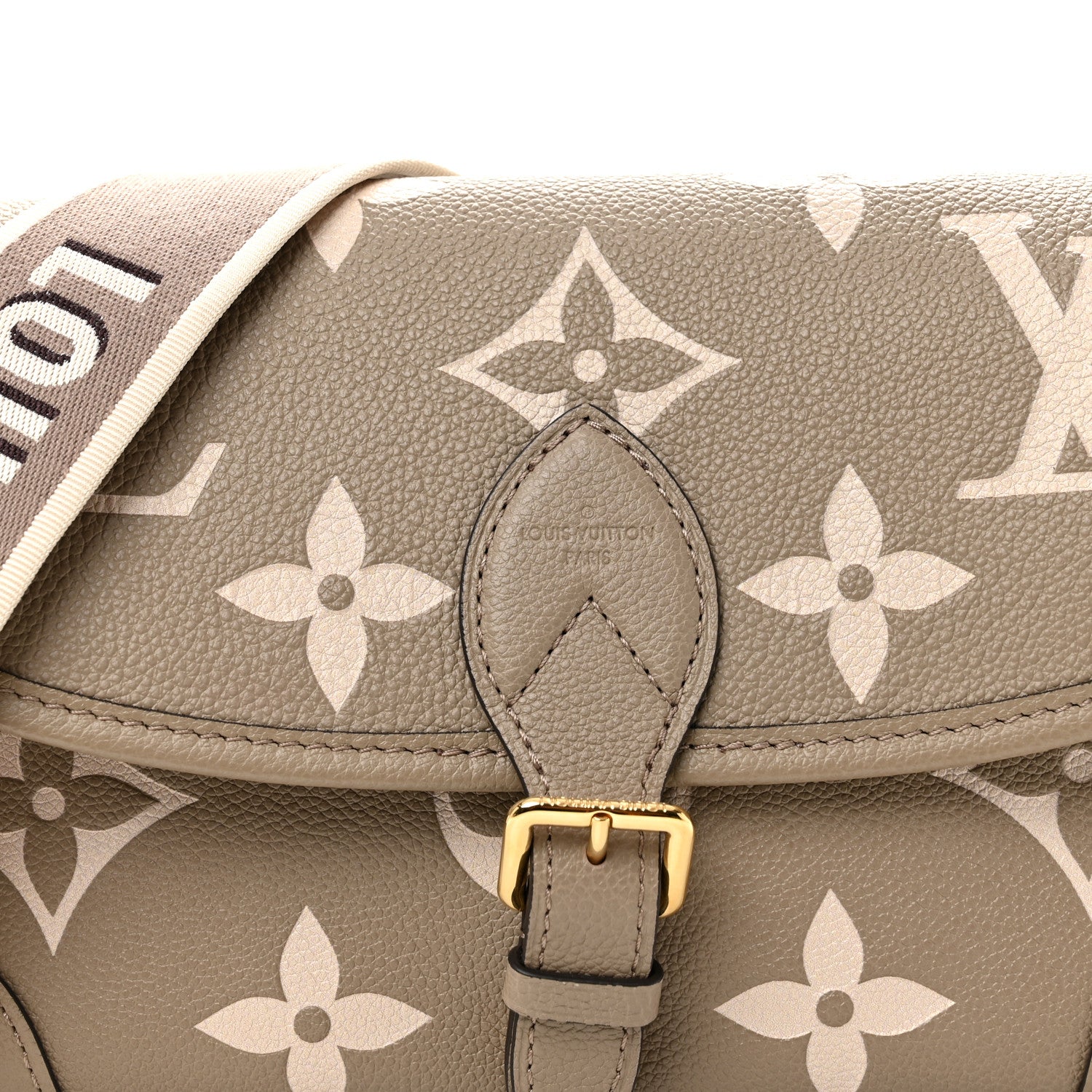 Louis Vuitton Empreinte Monogram Giant Diane Tourterelle Creme 7 of 9