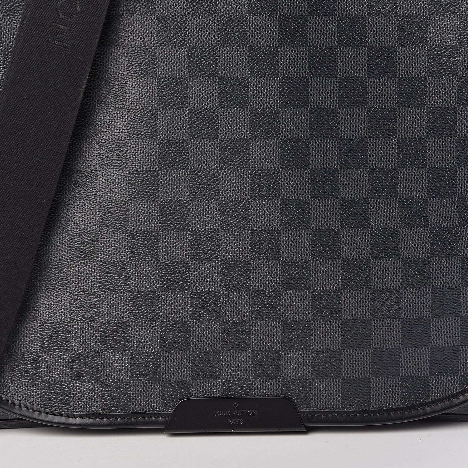 Louis Vuitton Damier Graphite District MM 7 of 9