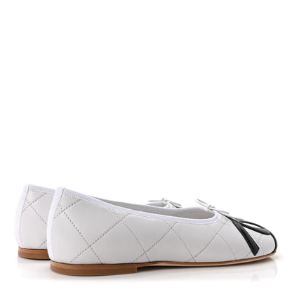 Chanel Lambskin Quilted CC Cambon Ballet Flats 41 White Black 5 of 10
