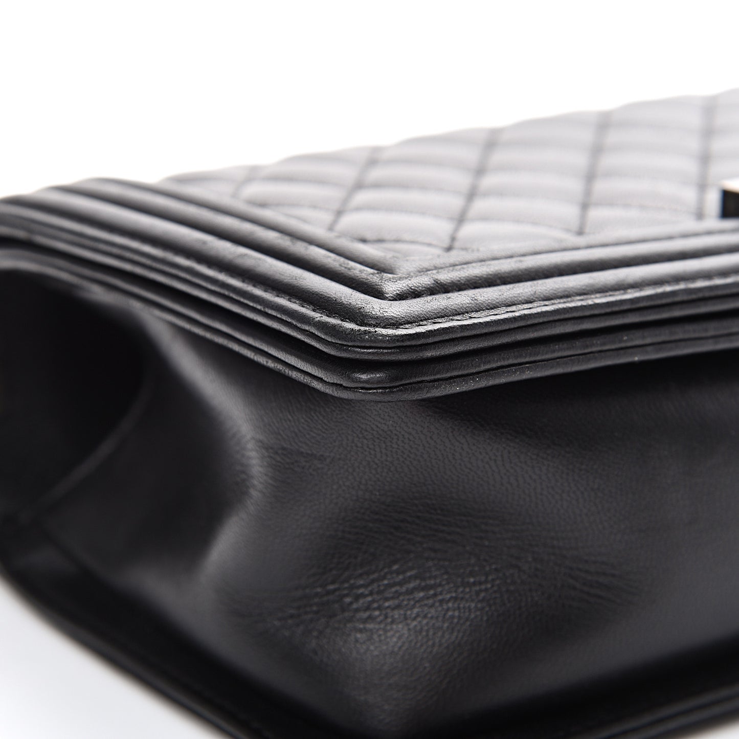 Lambskin Quilted Medium Boy Flap Black