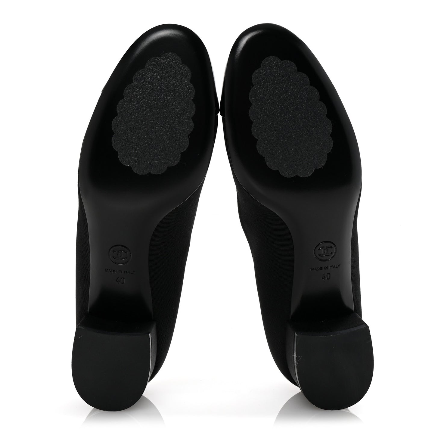 Grosgrain Patent Calfskin CC Cap Toe Pumps 40 Black