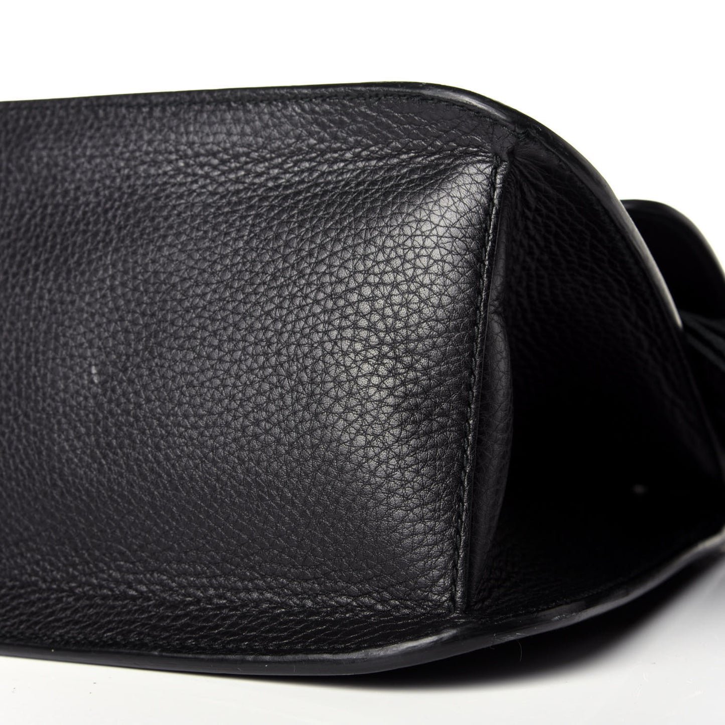 Pebbled Calfskin Medium Bamboo Daily Flap Shoulder Bag Black