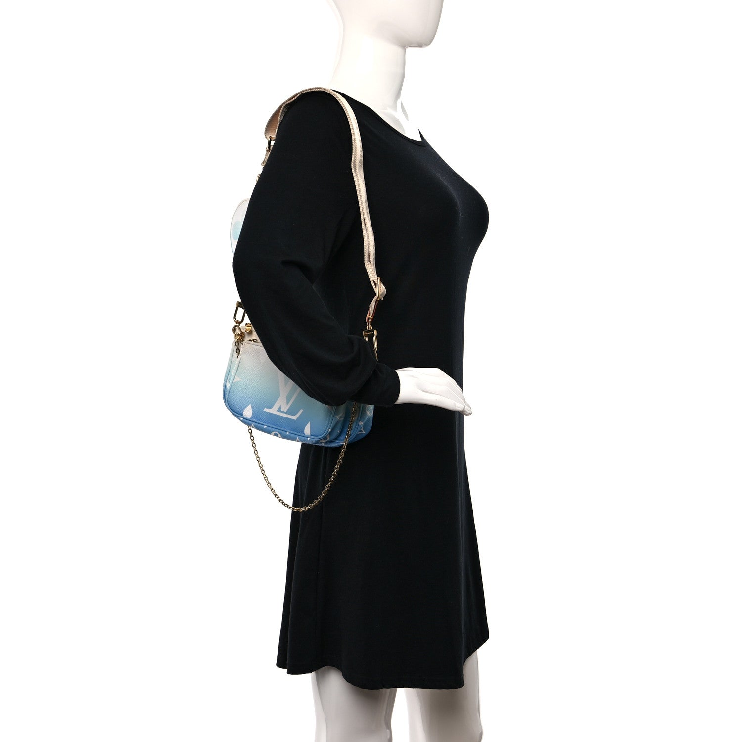 Louis Vuitton Monogram Giant By The Pool Multi Pochette Accessories Blue 2 of 17