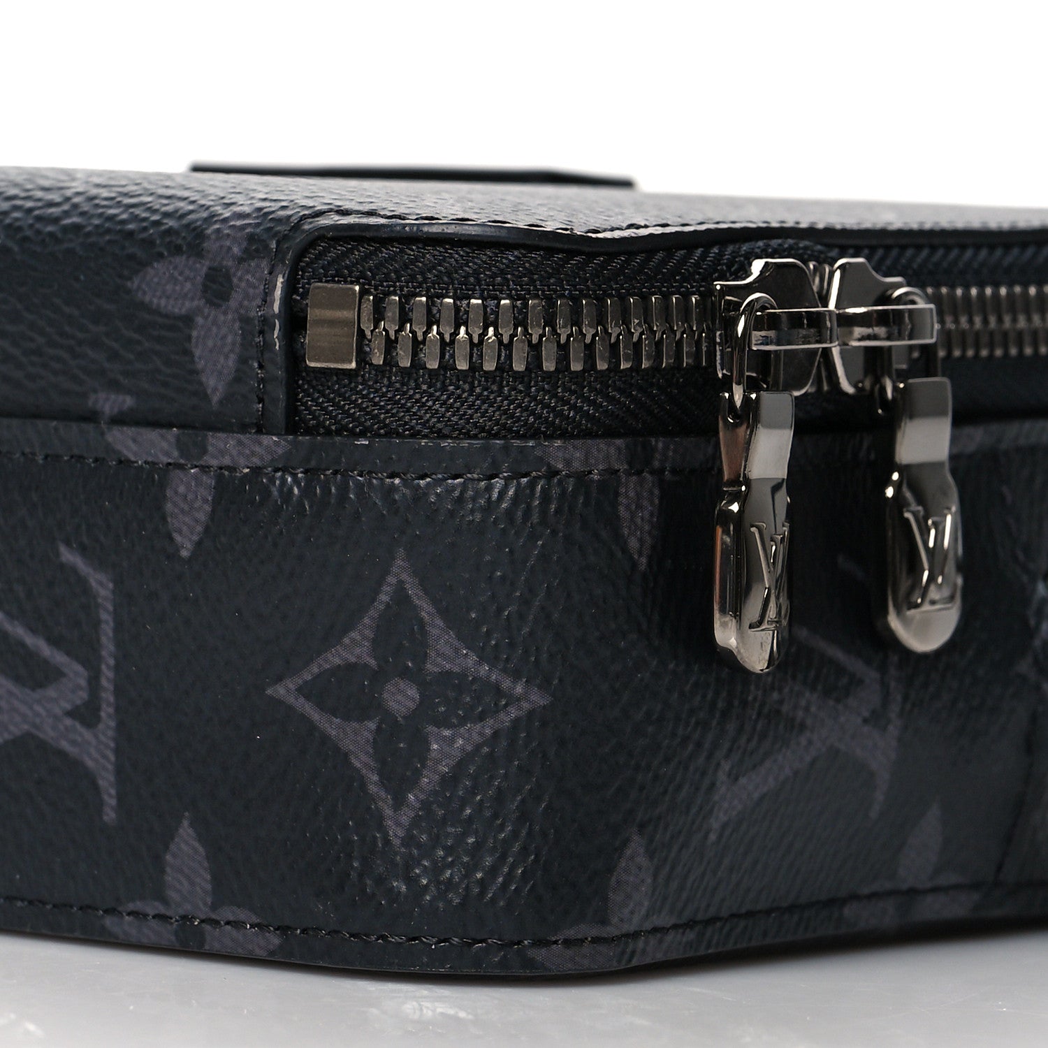 Louis Vuitton Monogram Eclipse Alpha Wearable Wallet 1078687