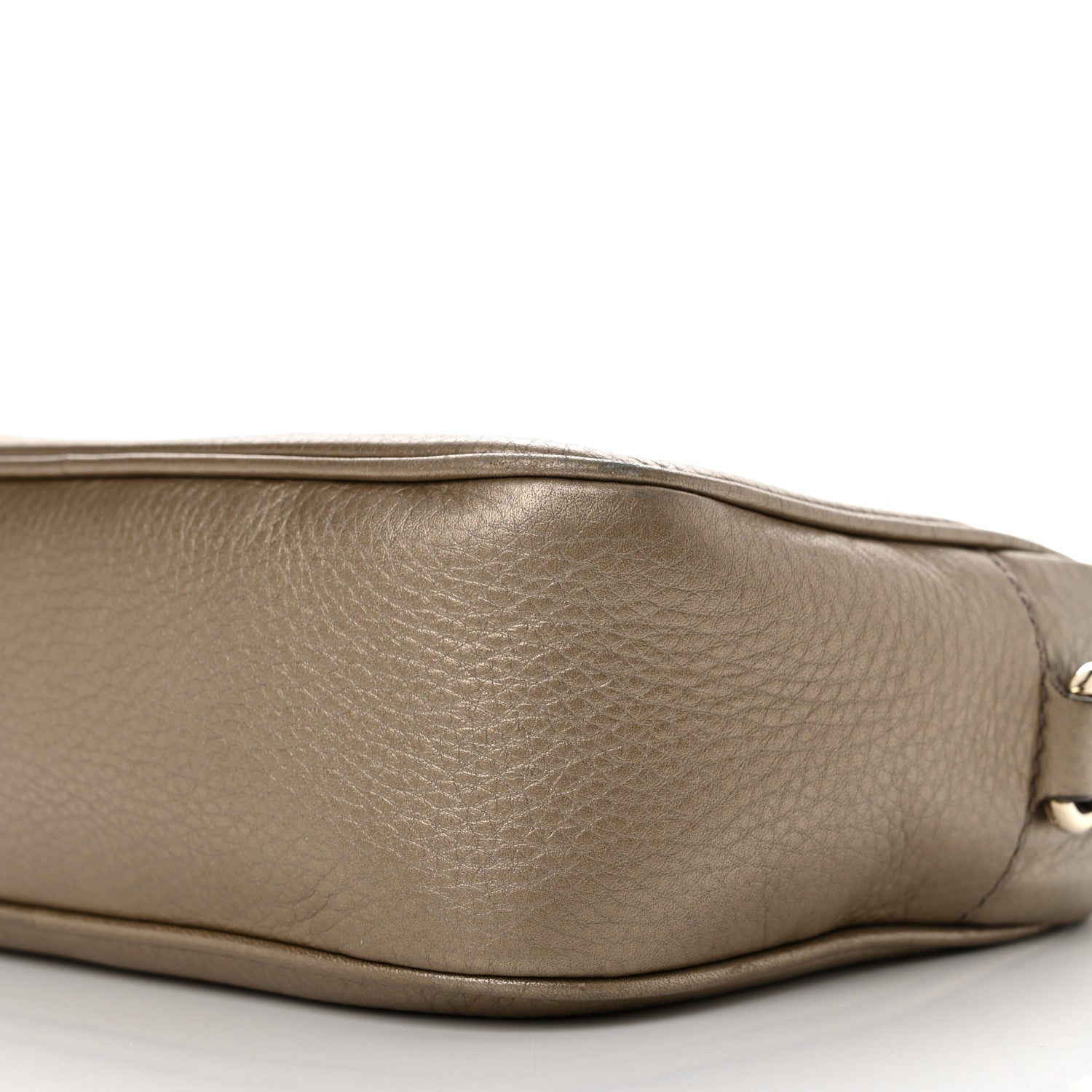 Gucci Metallic Pebbled Calfskin Small Soho Disco Bag Golden Beige 9 of 12