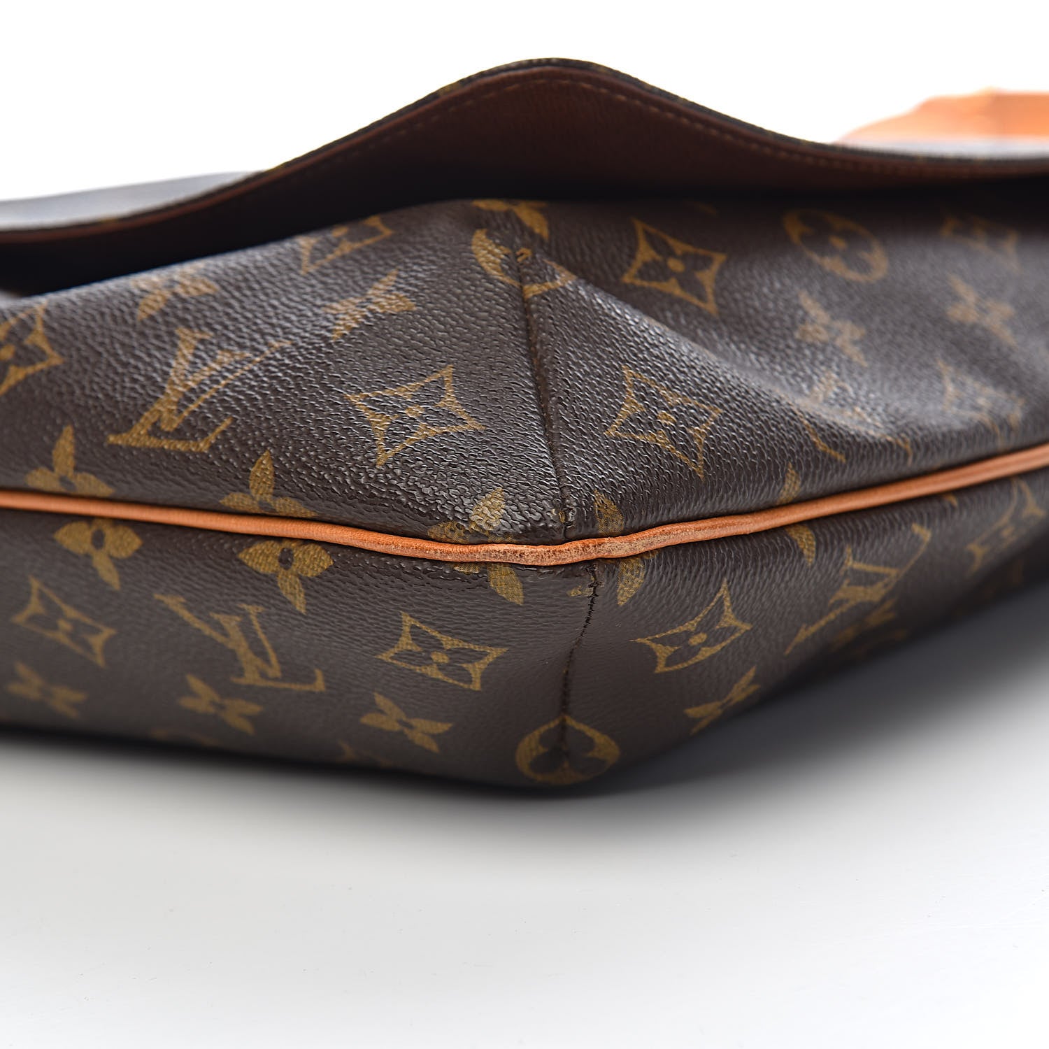 Louis Vuitton Monogram Musette GM 13 of 15