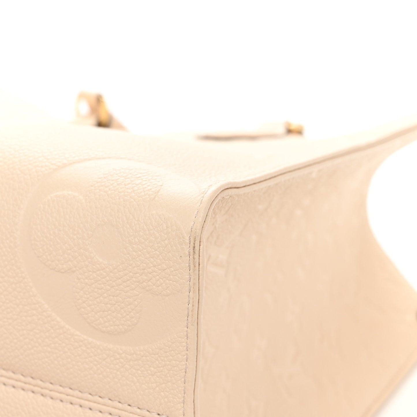 Empreinte Monogram Giant Onthego MM Creme