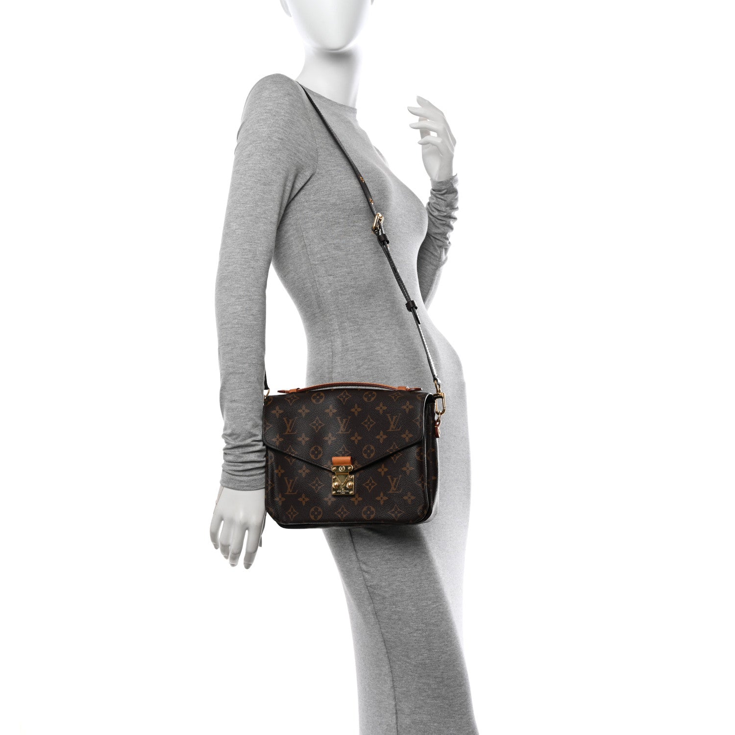 Louis Vuitton Monogram Pochette Metis 2 of 13