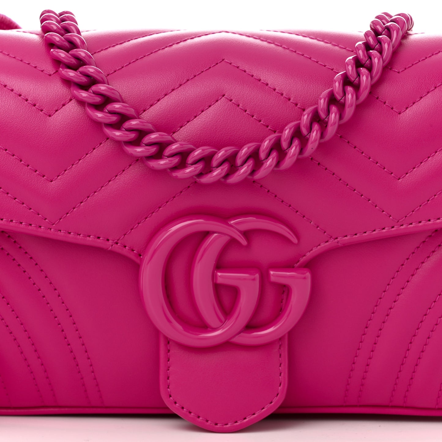 Calfskin Matelasse Monochrome GG Marmont Crossbody Shoulder Bag Classic Fuxia