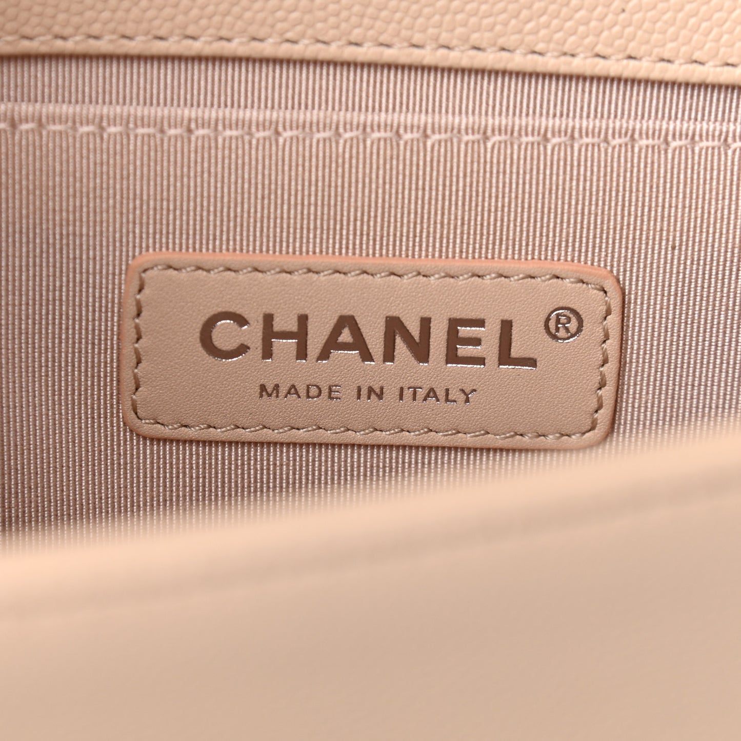 Caviar Chevron Quilted Medium Boy Flap Light Beige