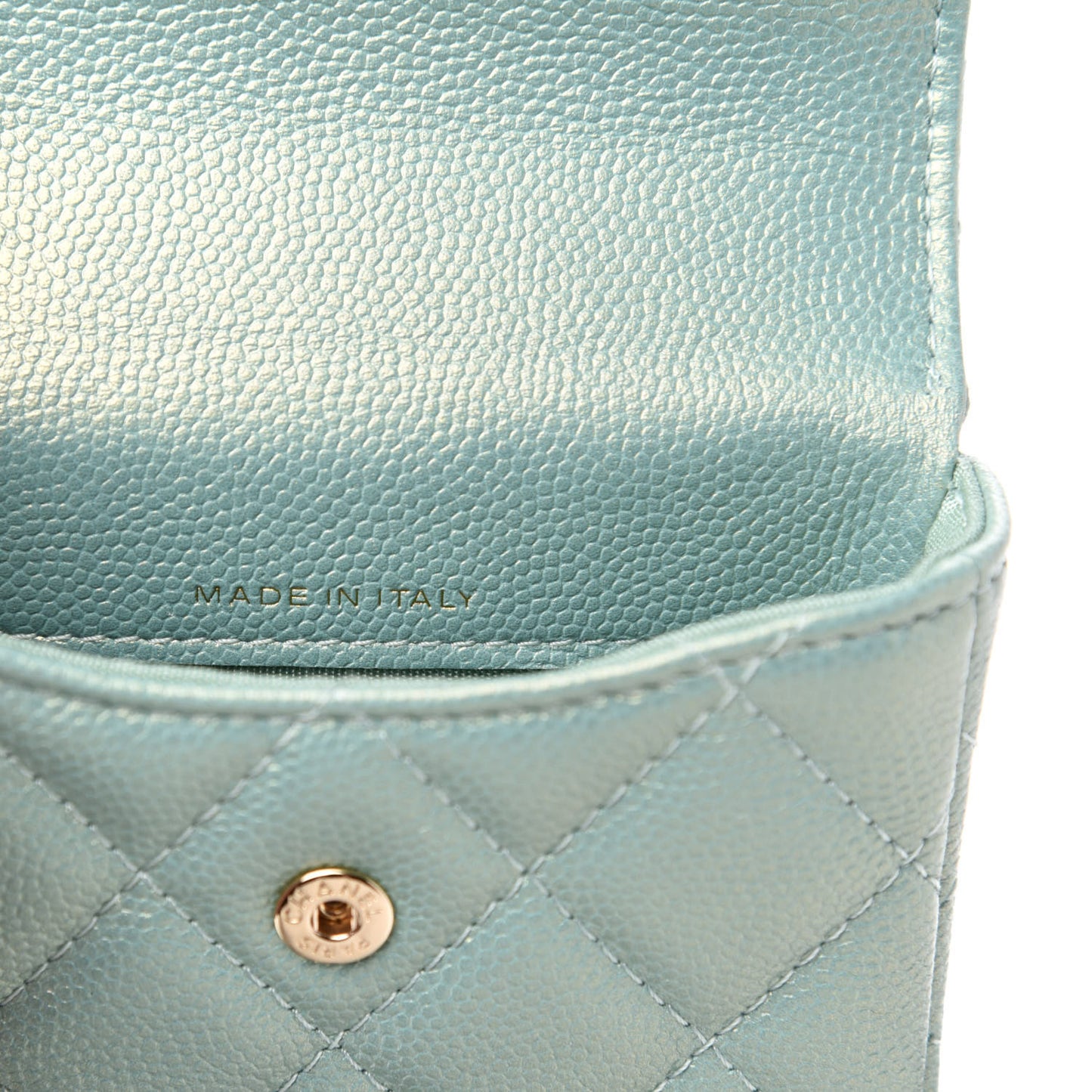 Iridescent Caviar Quilted Pearl On Top Coin Purse With Chain Light Green