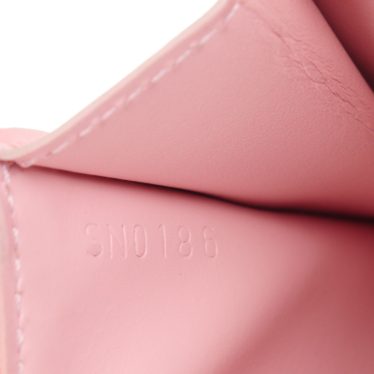 Louis Vuitton Vernis Key Pouch Rose Ballerine 7 of 7