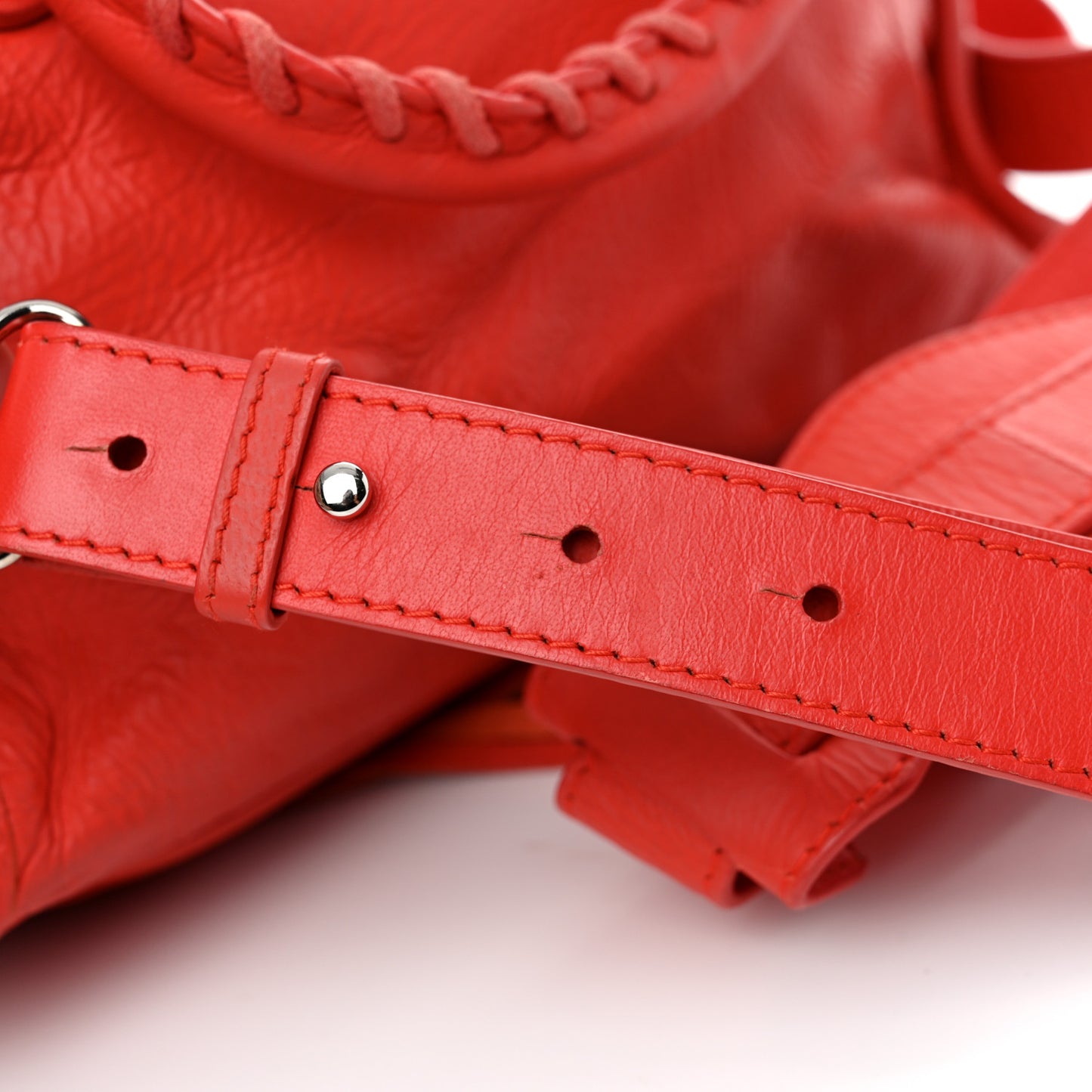 Matte Goatskin Rubber Covered Classic Hardware Mini City Rouge Coquelico Rouge Braise
