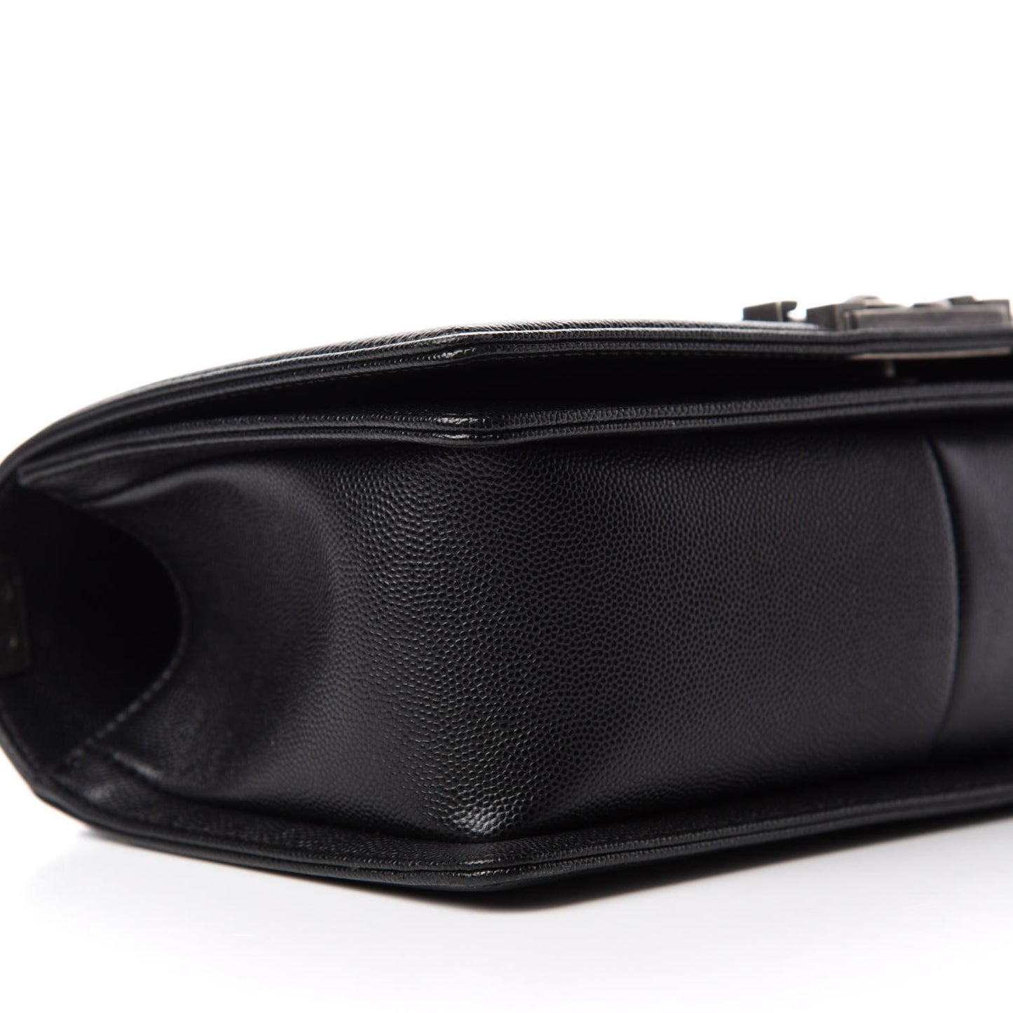 Caviar Quilted Medium Boy Flap Black
