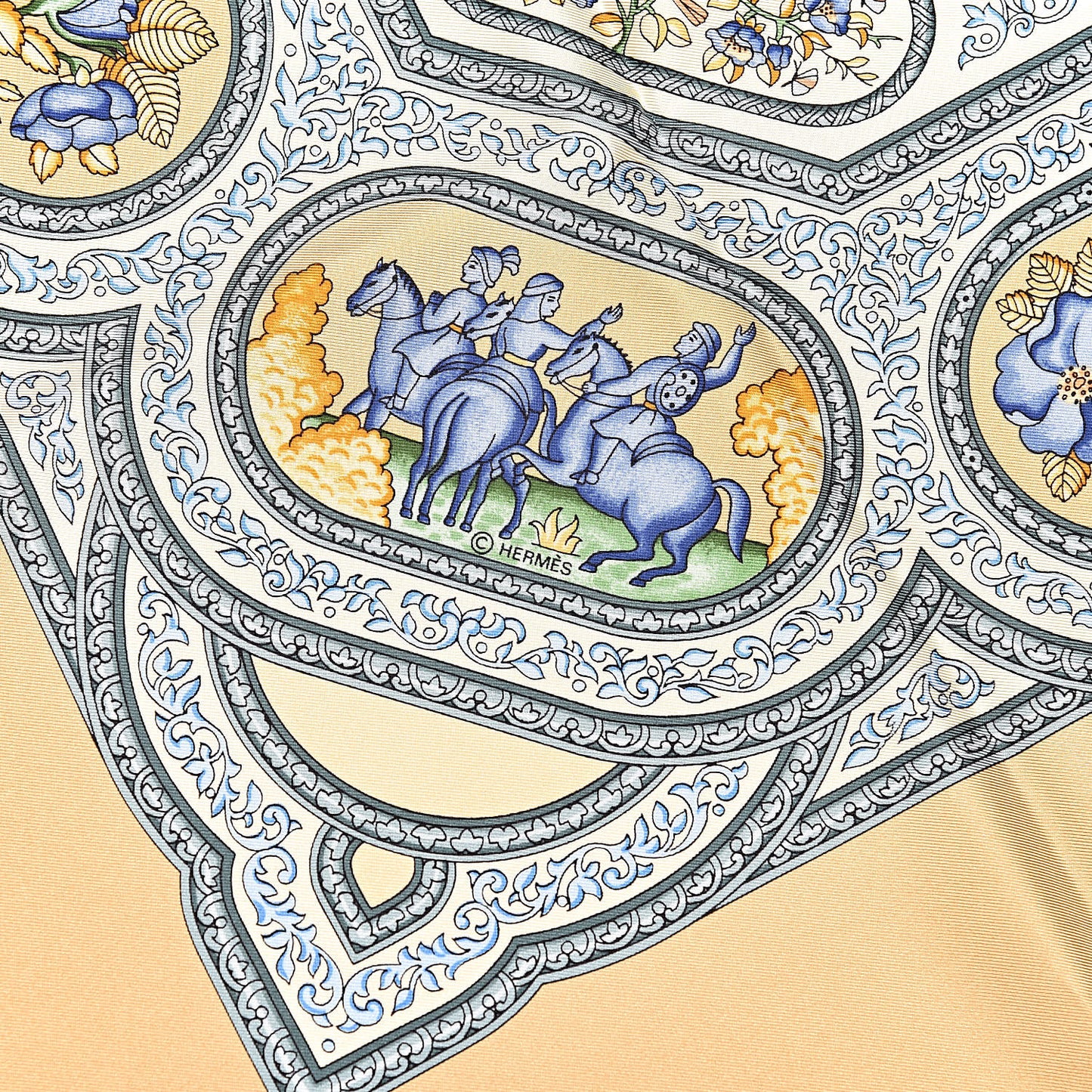 Silk Qalamdan Scarf 90